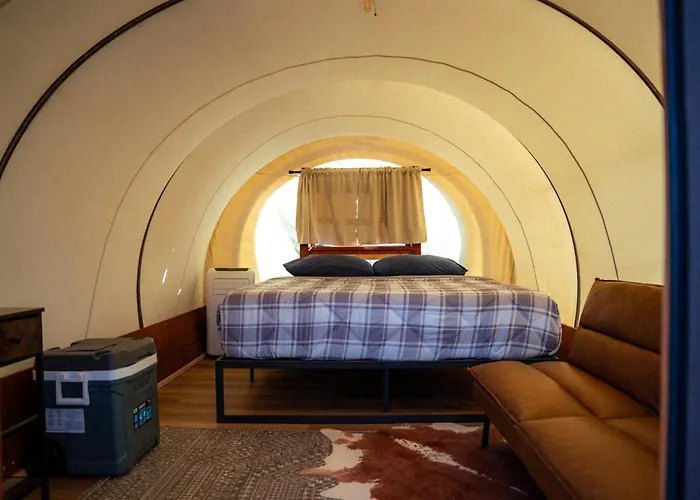 Desert Sage Retreat Luxury tent